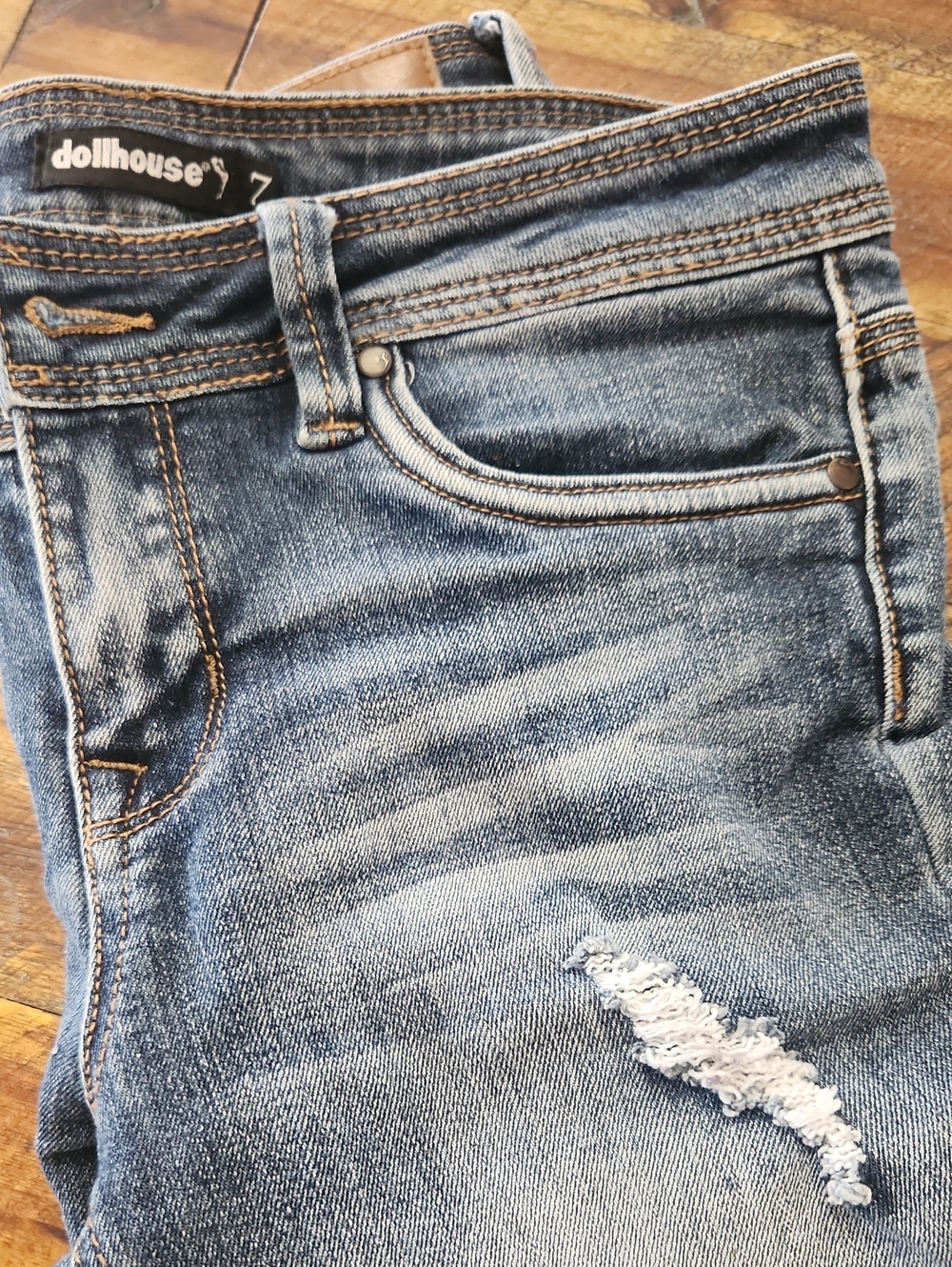 Juniors 7 Dollhouse Charley Blue Skinny Jeans with Light Distressing